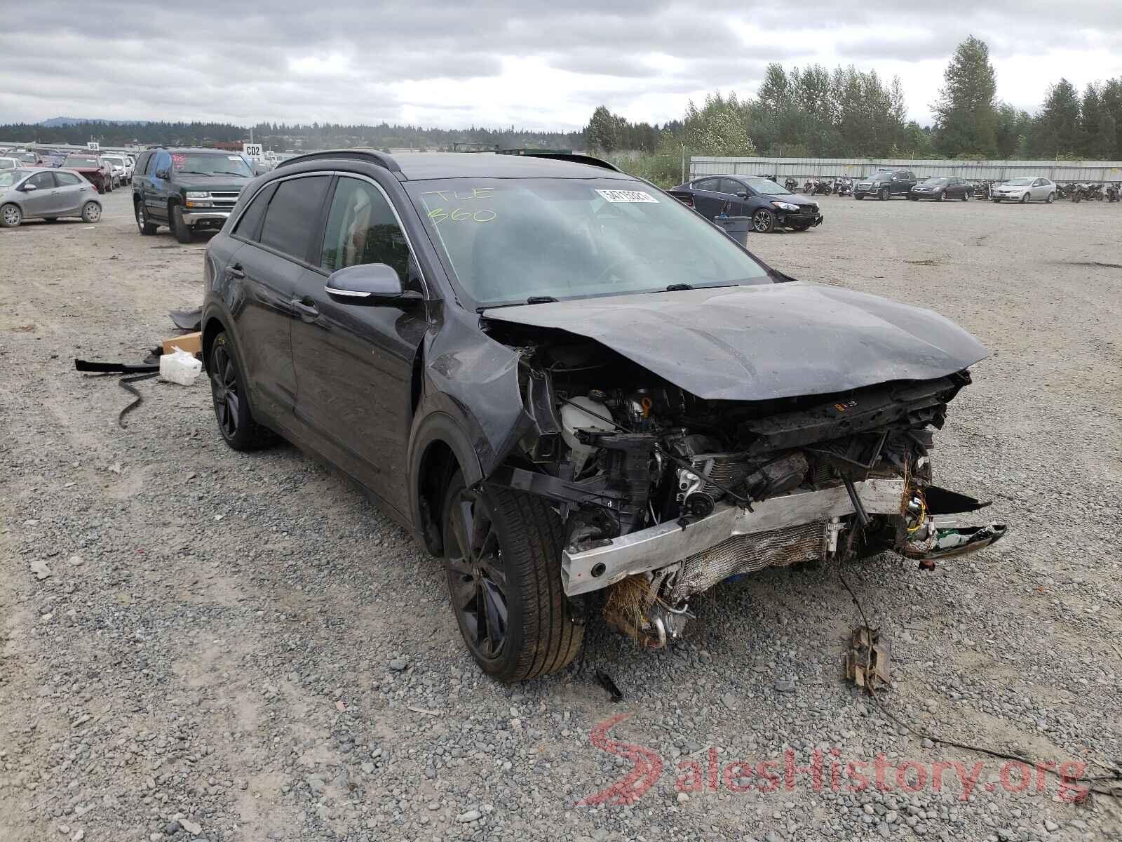 KNDCC3LC2J5151597 2018 KIA NIRO