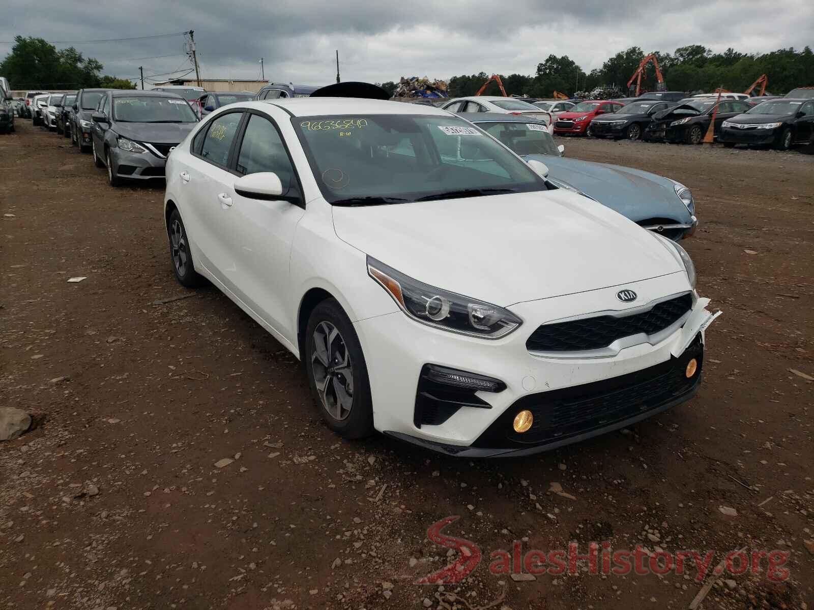 3KPF24AD2ME333844 2021 KIA FORTE