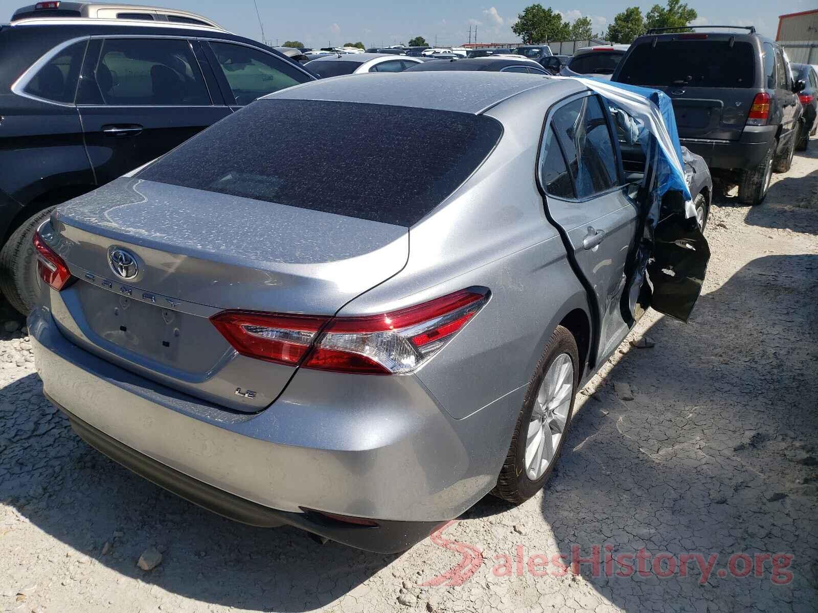 4T1B11HK4JU093502 2018 TOYOTA CAMRY