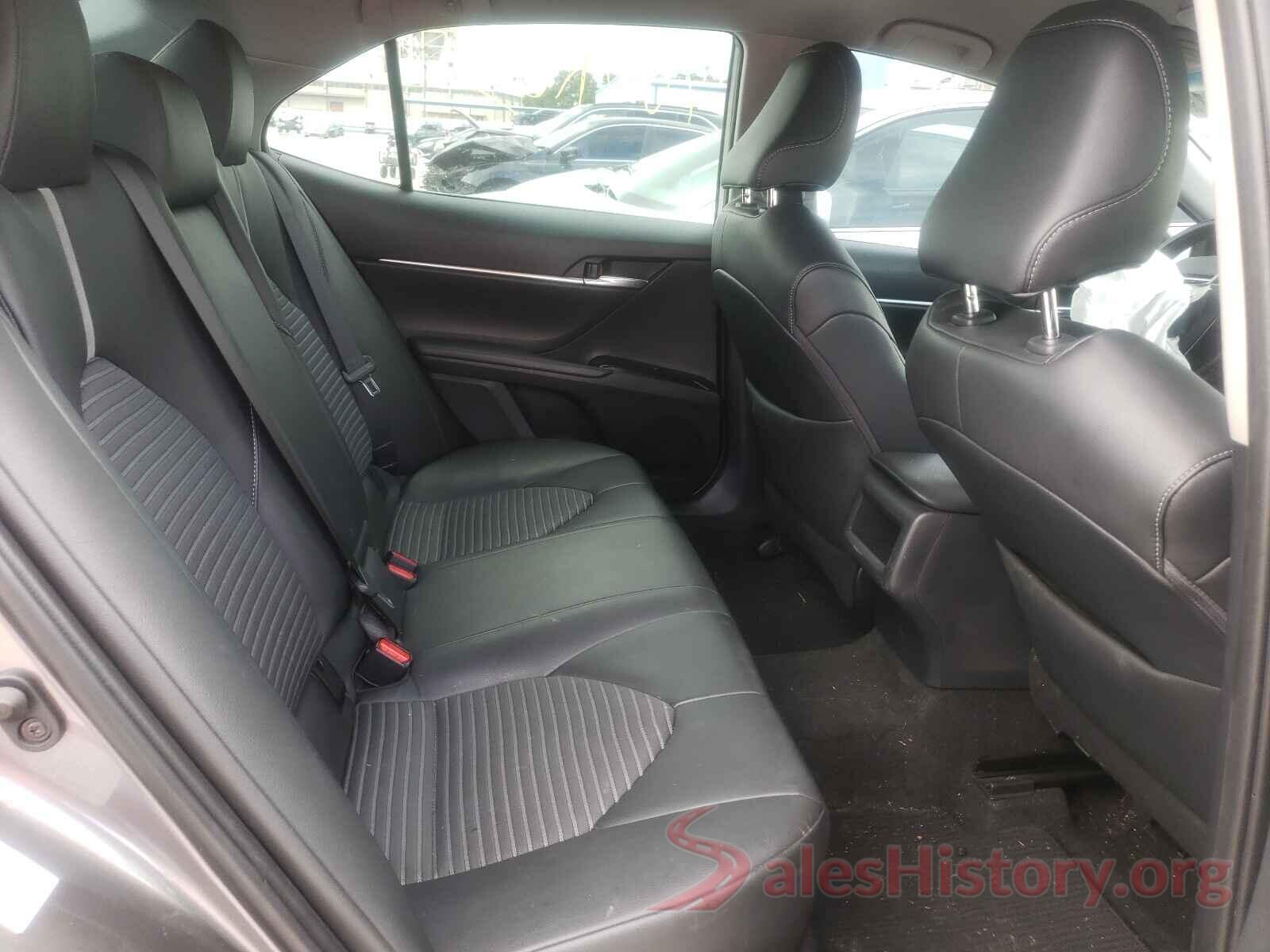 4T1B11HK4JU064145 2018 TOYOTA CAMRY