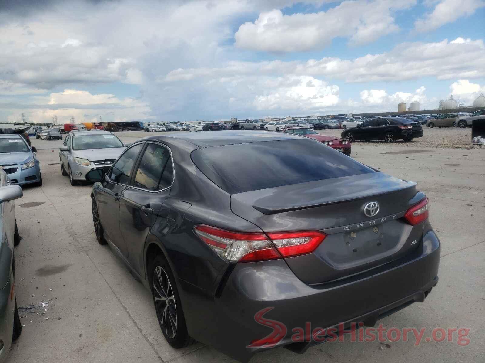 4T1B11HK4JU064145 2018 TOYOTA CAMRY