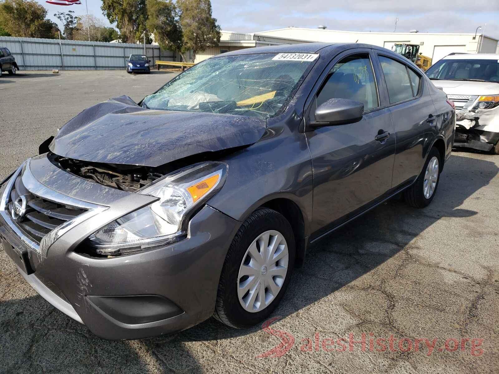 3N1CN7APXJL875841 2018 NISSAN VERSA