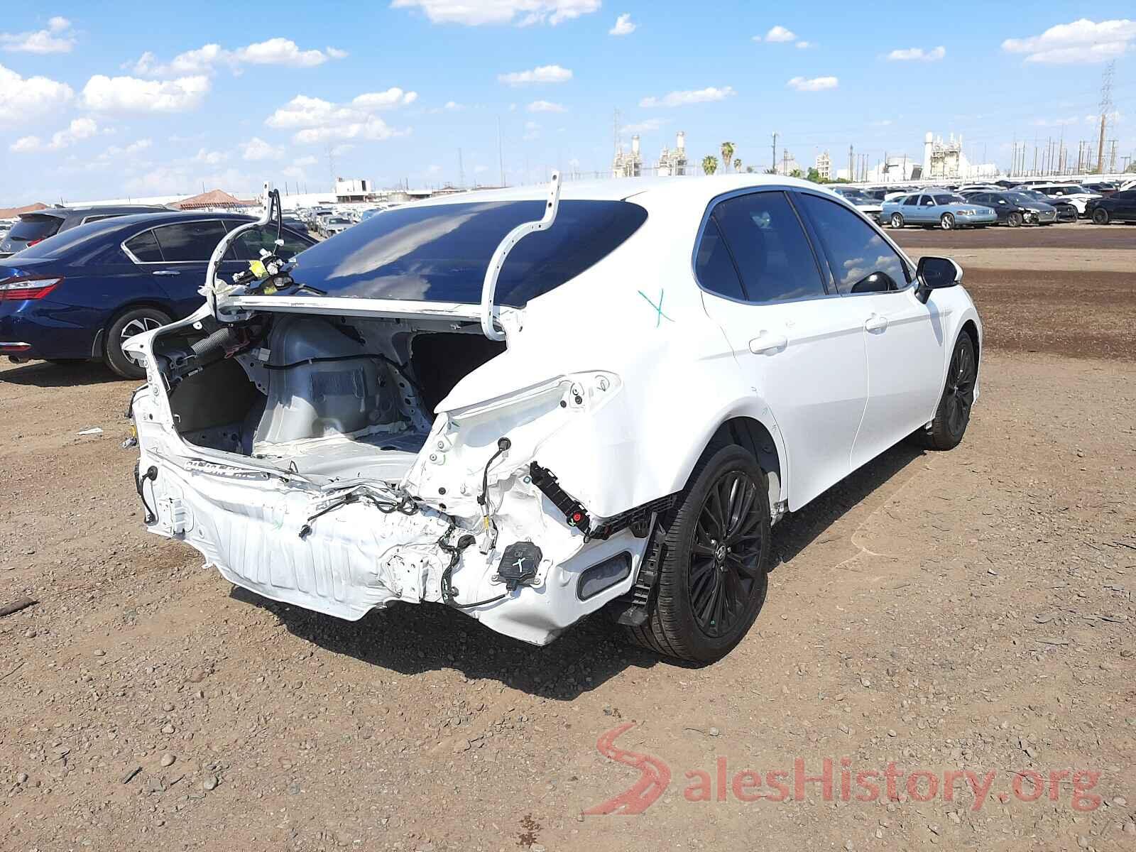 4T1B11HK3JU012392 2018 TOYOTA CAMRY