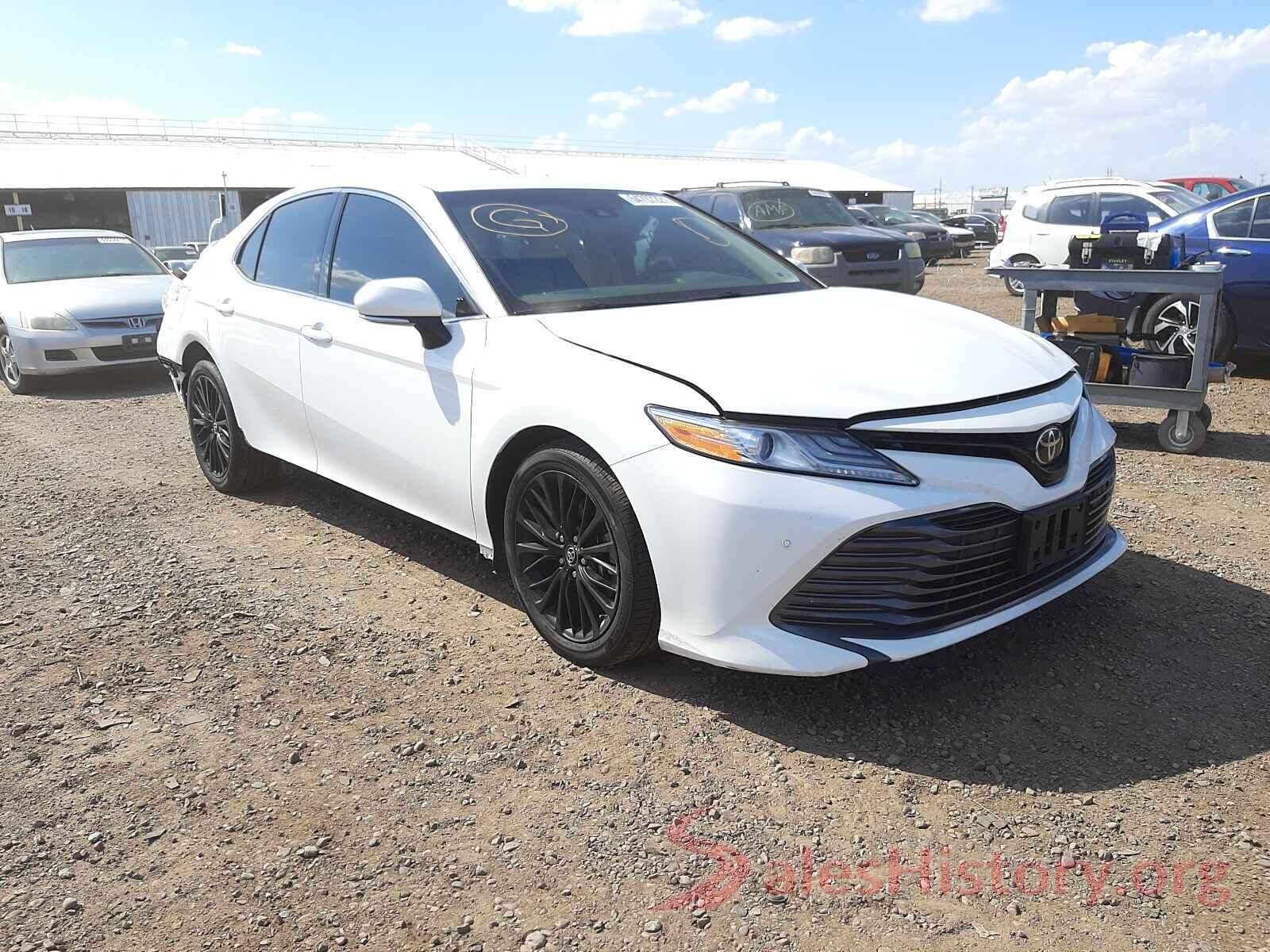 4T1B11HK3JU012392 2018 TOYOTA CAMRY