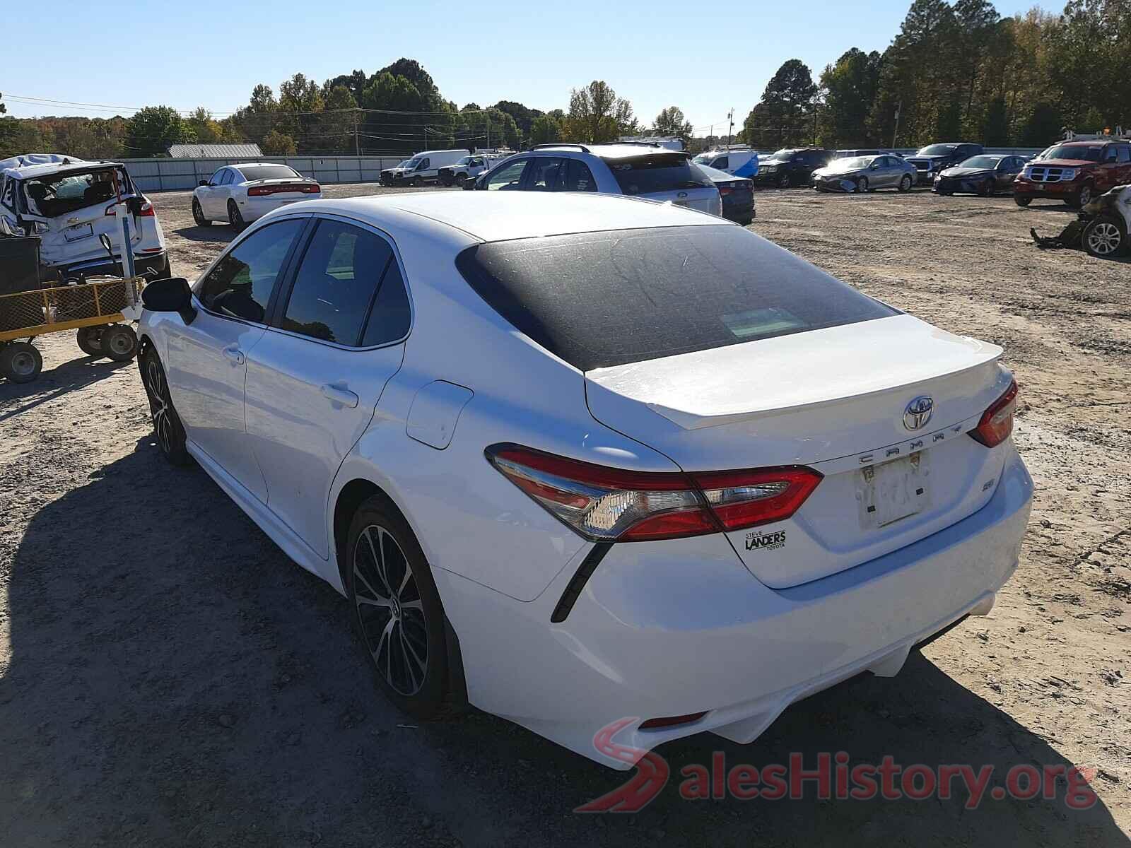 4T1B11HK3JU048955 2018 TOYOTA CAMRY