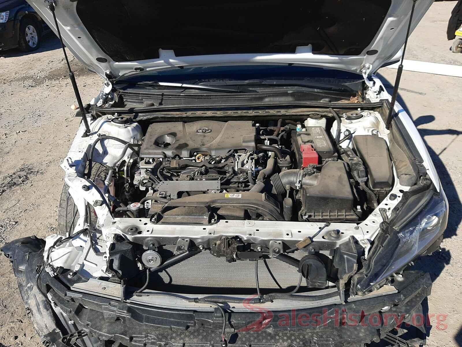 4T1B11HK3JU048955 2018 TOYOTA CAMRY