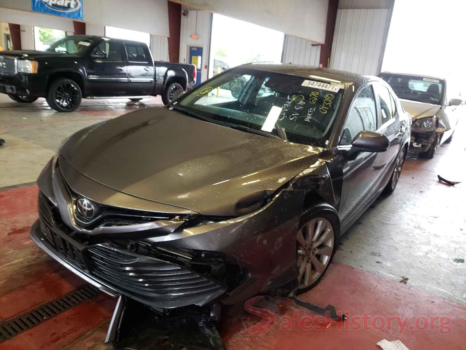 4T1B11HK8JU093292 2018 TOYOTA CAMRY