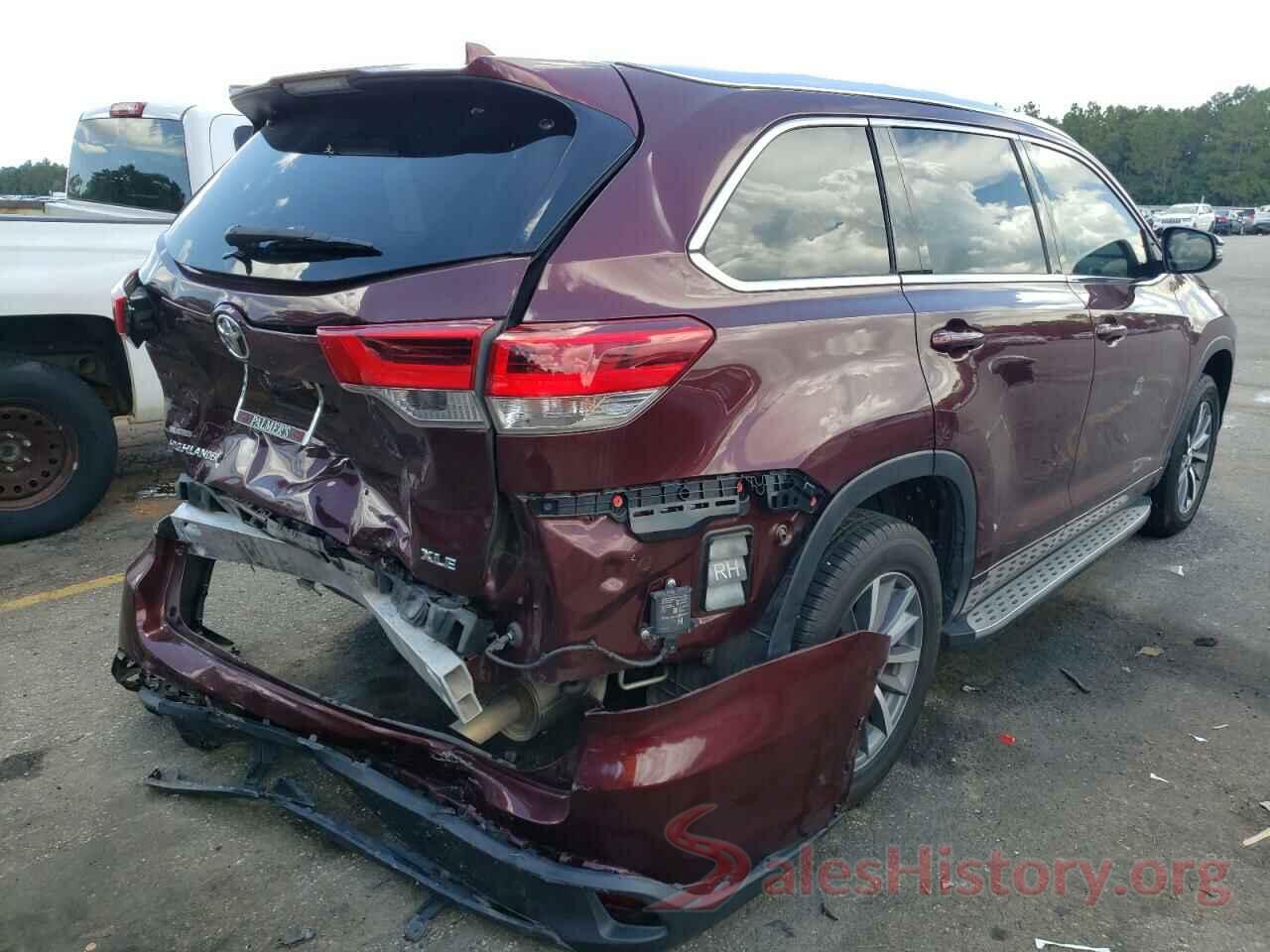 5TDKZRFH3JS284674 2018 TOYOTA HIGHLANDER