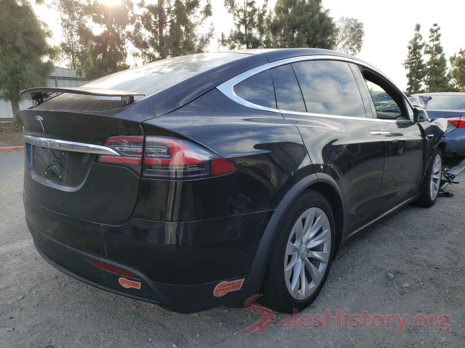 5YJXCBE26LF261635 2020 TESLA MODEL X