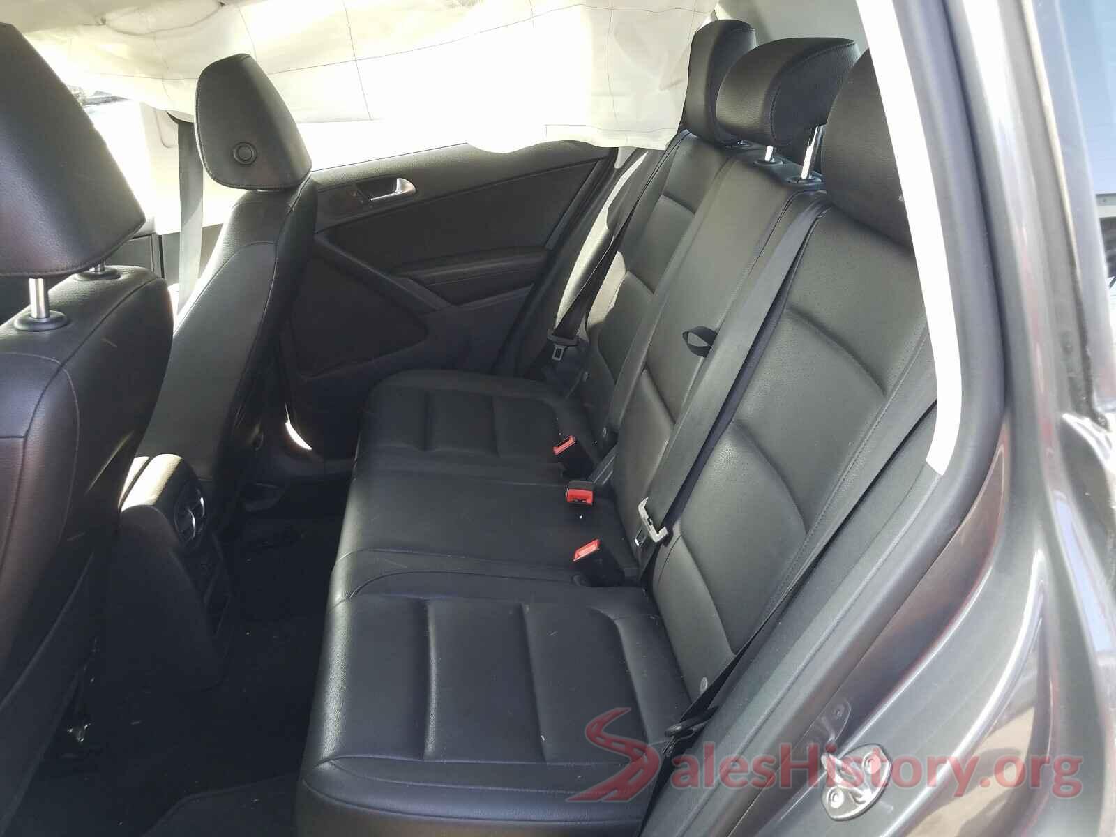 WVGAV7AXXGW560055 2016 VOLKSWAGEN TIGUAN