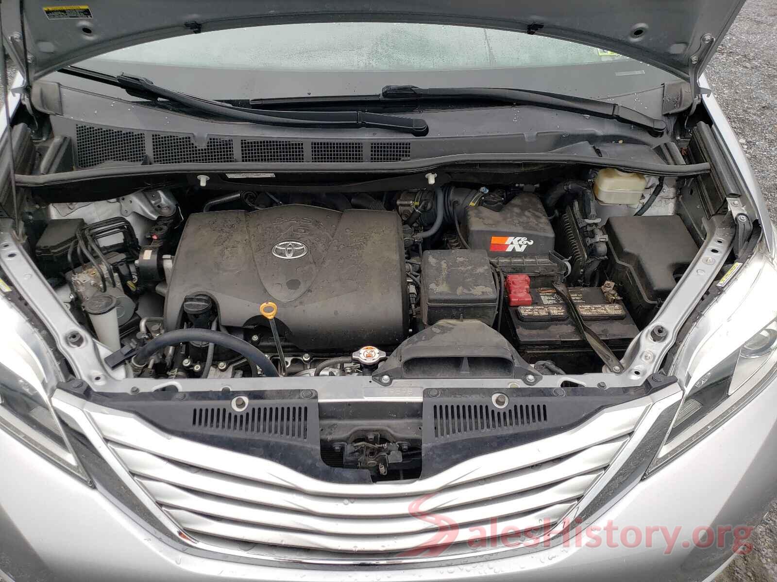 5TDYZ3DC6HS802060 2017 TOYOTA SIENNA