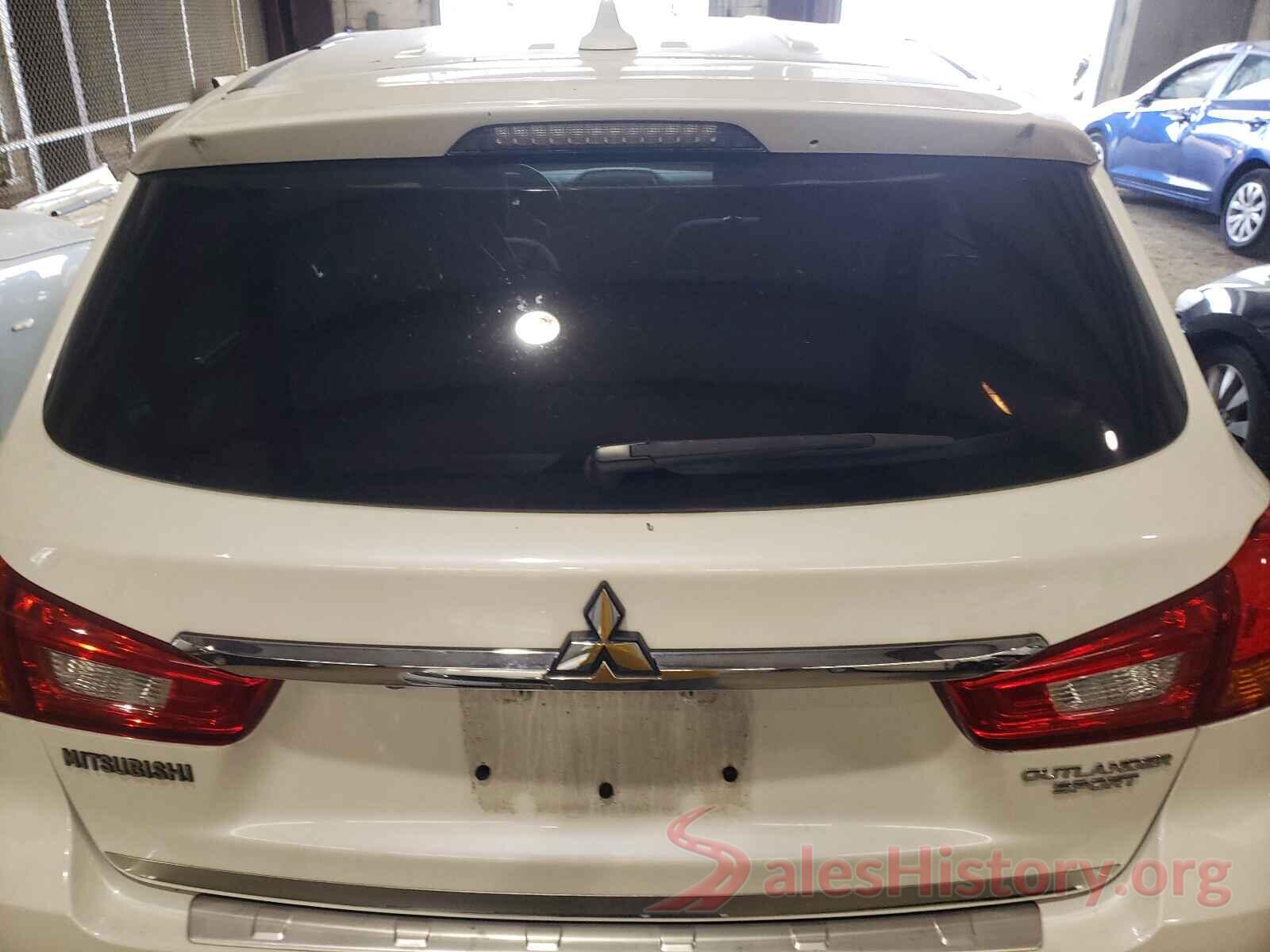 JA4AP3AU6KU033707 2019 MITSUBISHI OUTLANDER