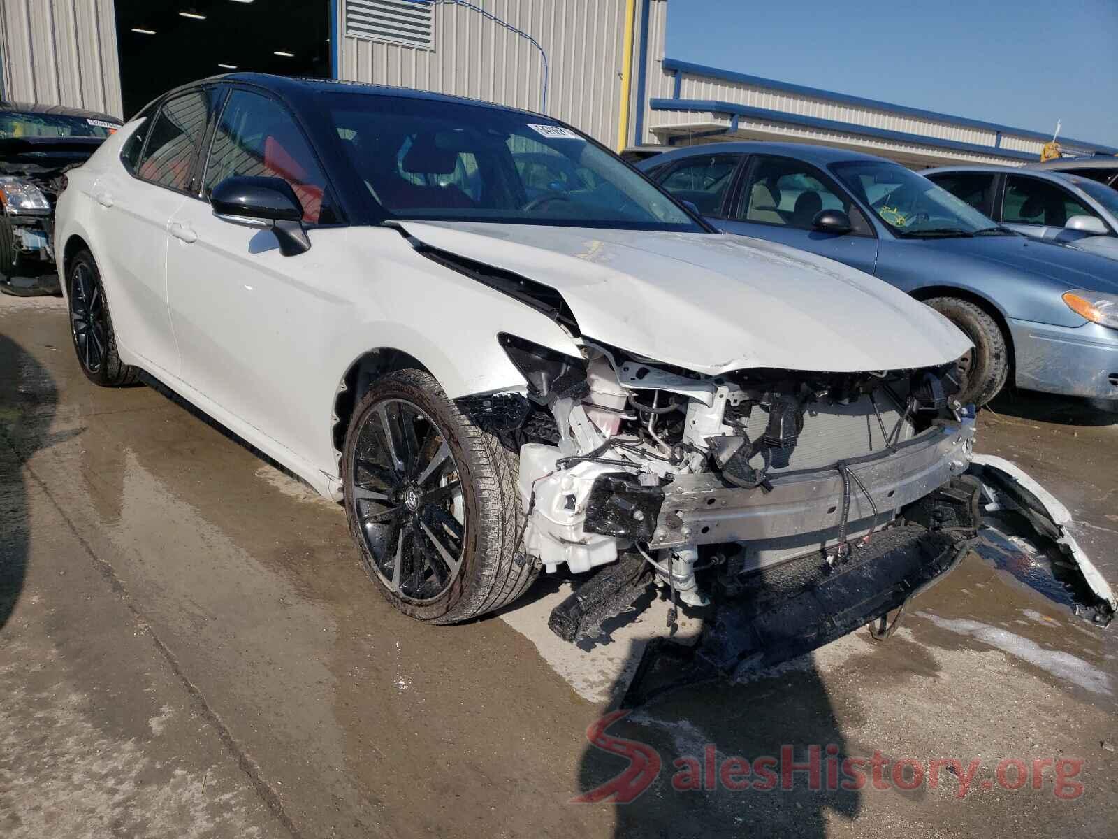 4T1BZ1HK9JU011515 2018 TOYOTA CAMRY