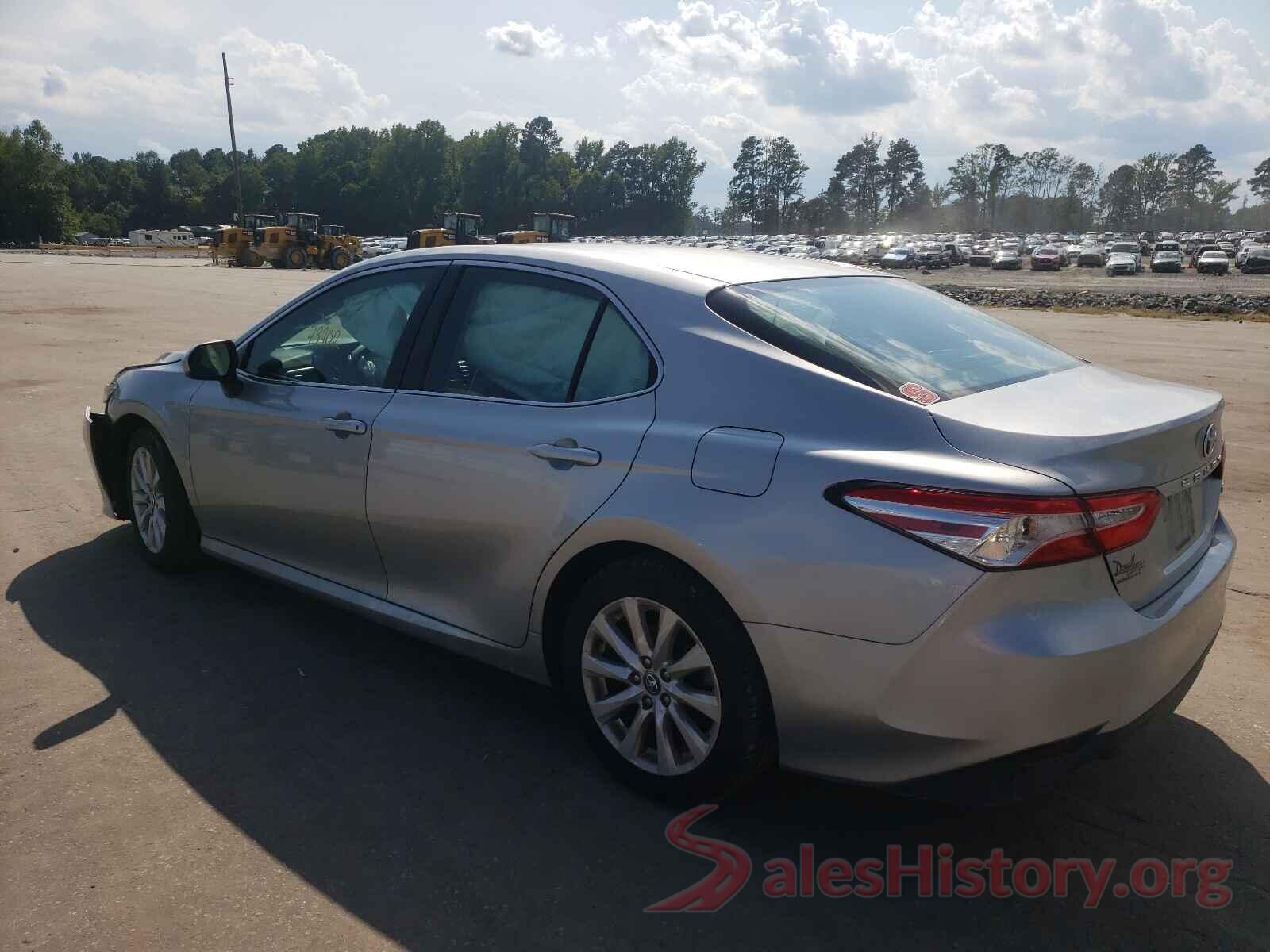 4T1B11HK2JU022881 2018 TOYOTA CAMRY