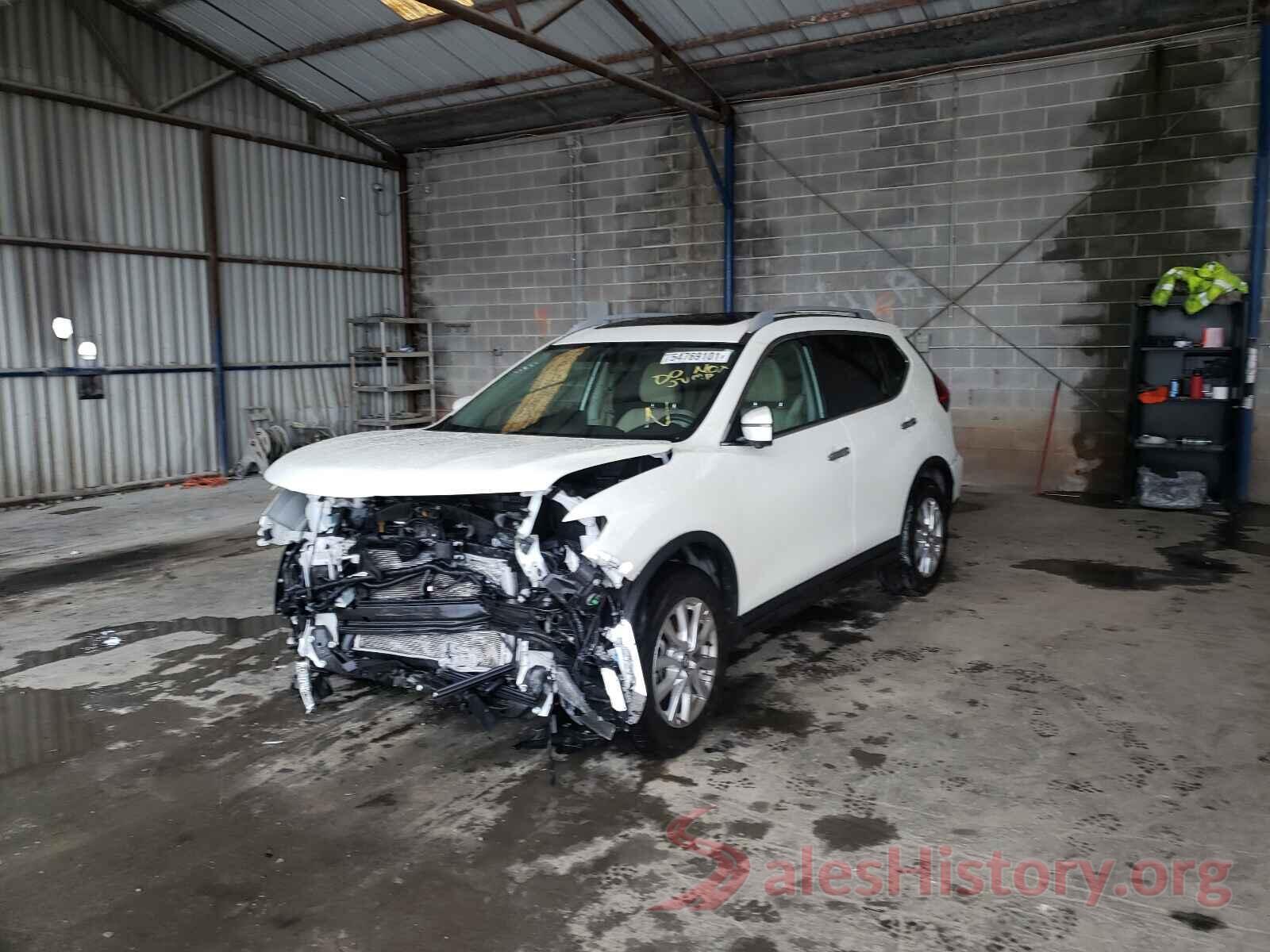 5N1AT2MT0JC715142 2018 NISSAN ROGUE