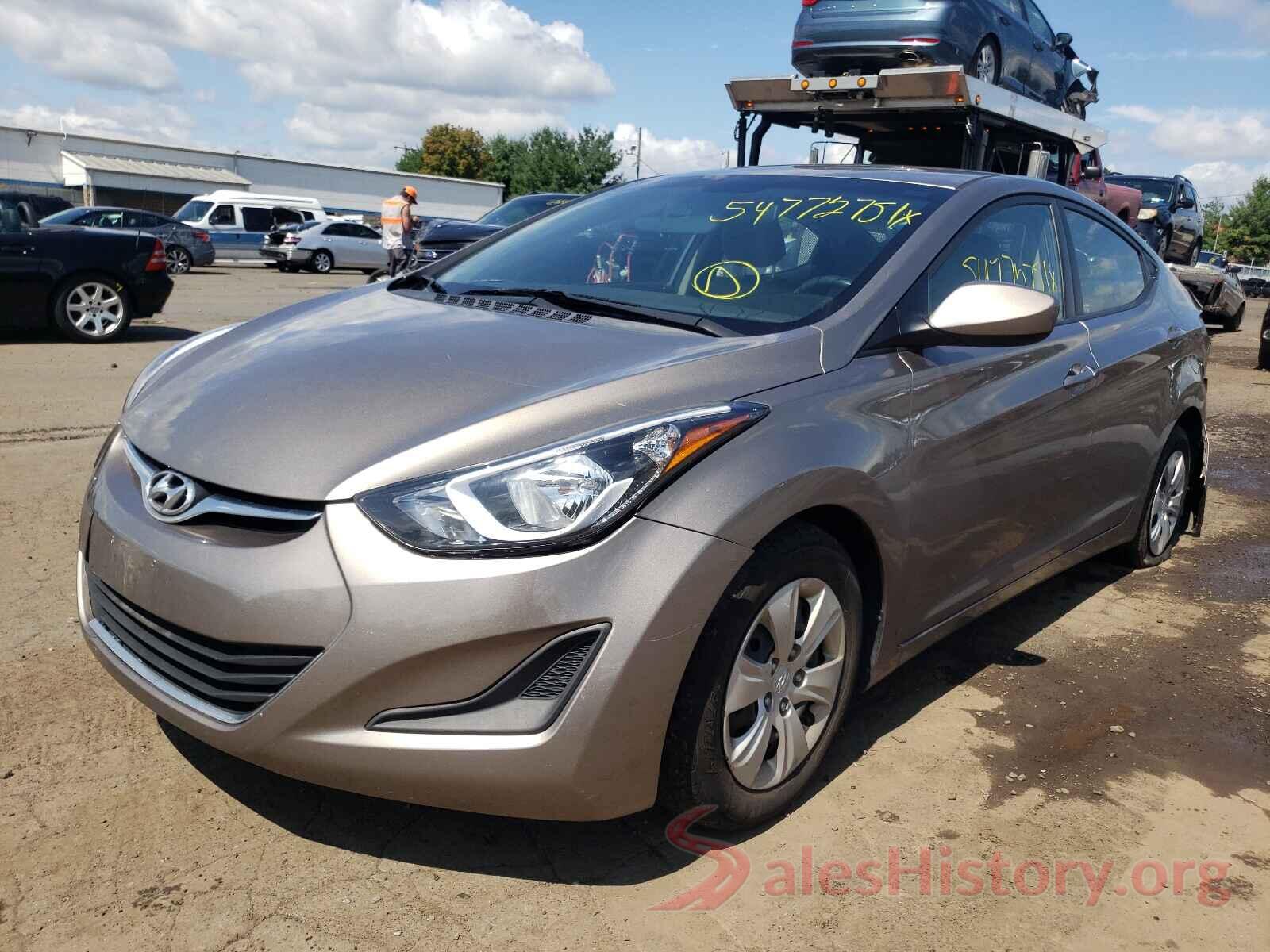 5NPDH4AE8GH779981 2016 HYUNDAI ELANTRA