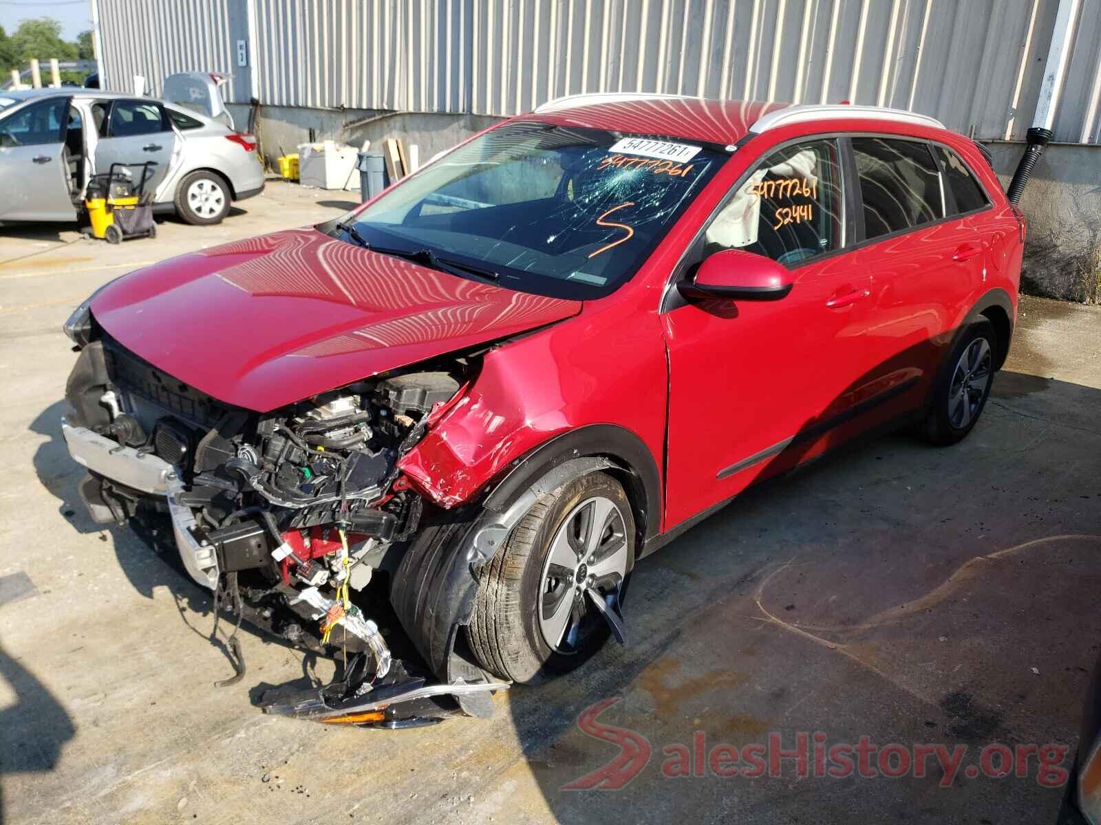 KNDCB3LC8J5155320 2018 KIA NIRO