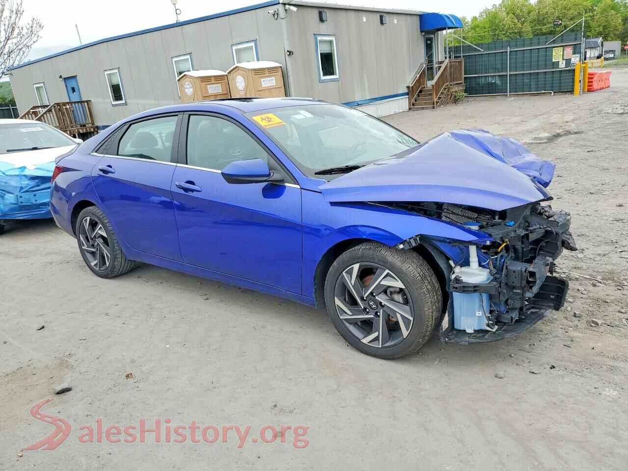 2025 HYUNDAI ELANTRA VIN KMHLS4DG8SU859169, rear 3/4 view