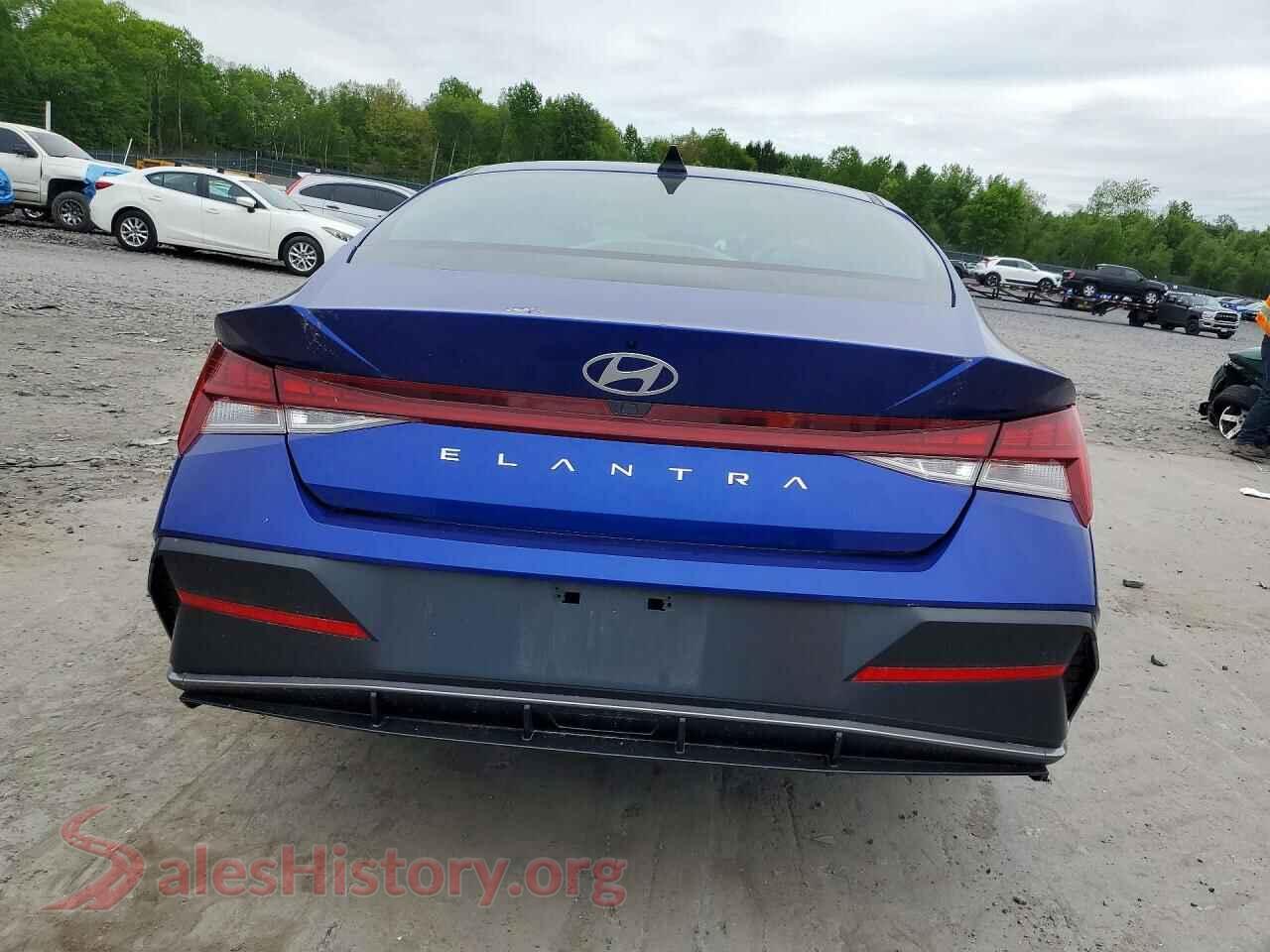 2025 HYUNDAI ELANTRA VIN KMHLS4DG8SU859169, left side view