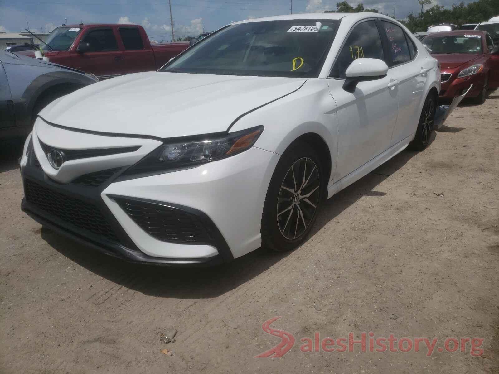 4T1G11AK3MU532533 2021 TOYOTA CAMRY