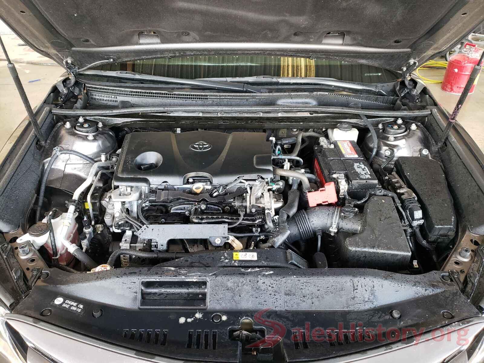 4T1B11HK5JU069953 2018 TOYOTA CAMRY