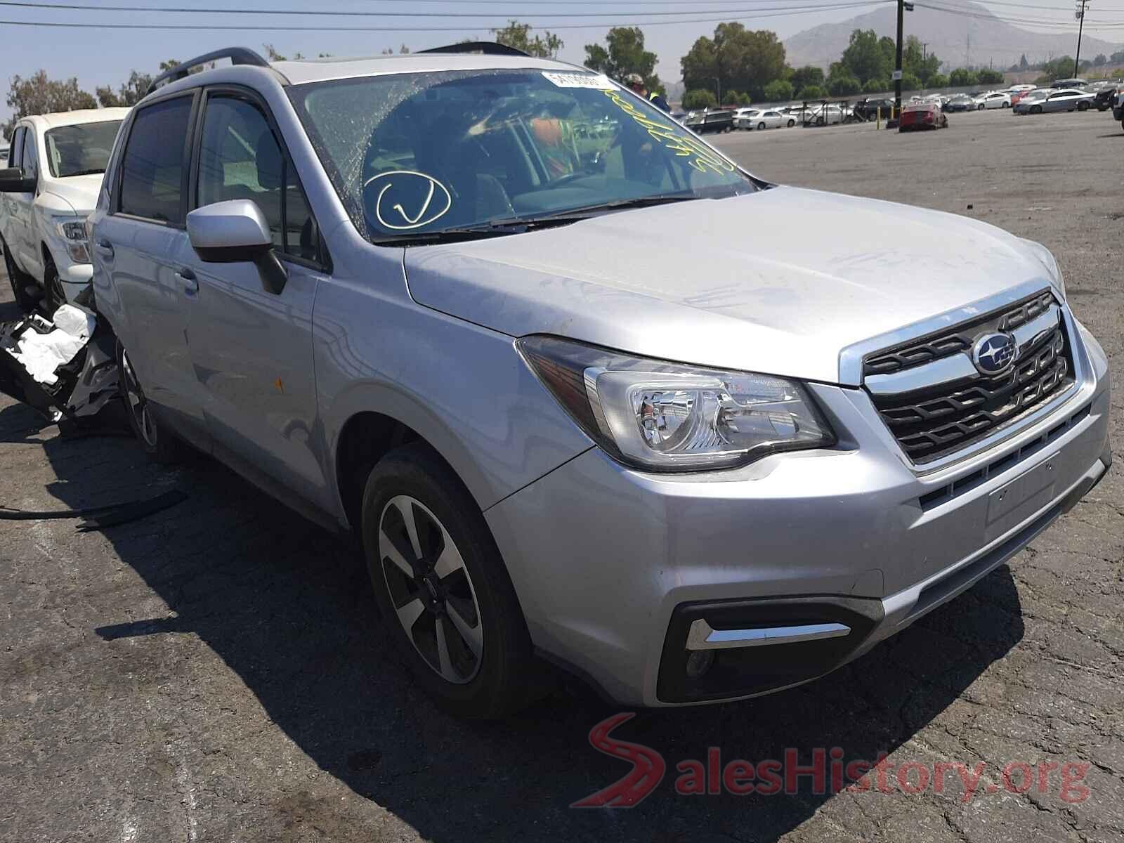 JF2SJAGC9JH581109 2018 SUBARU FORESTER