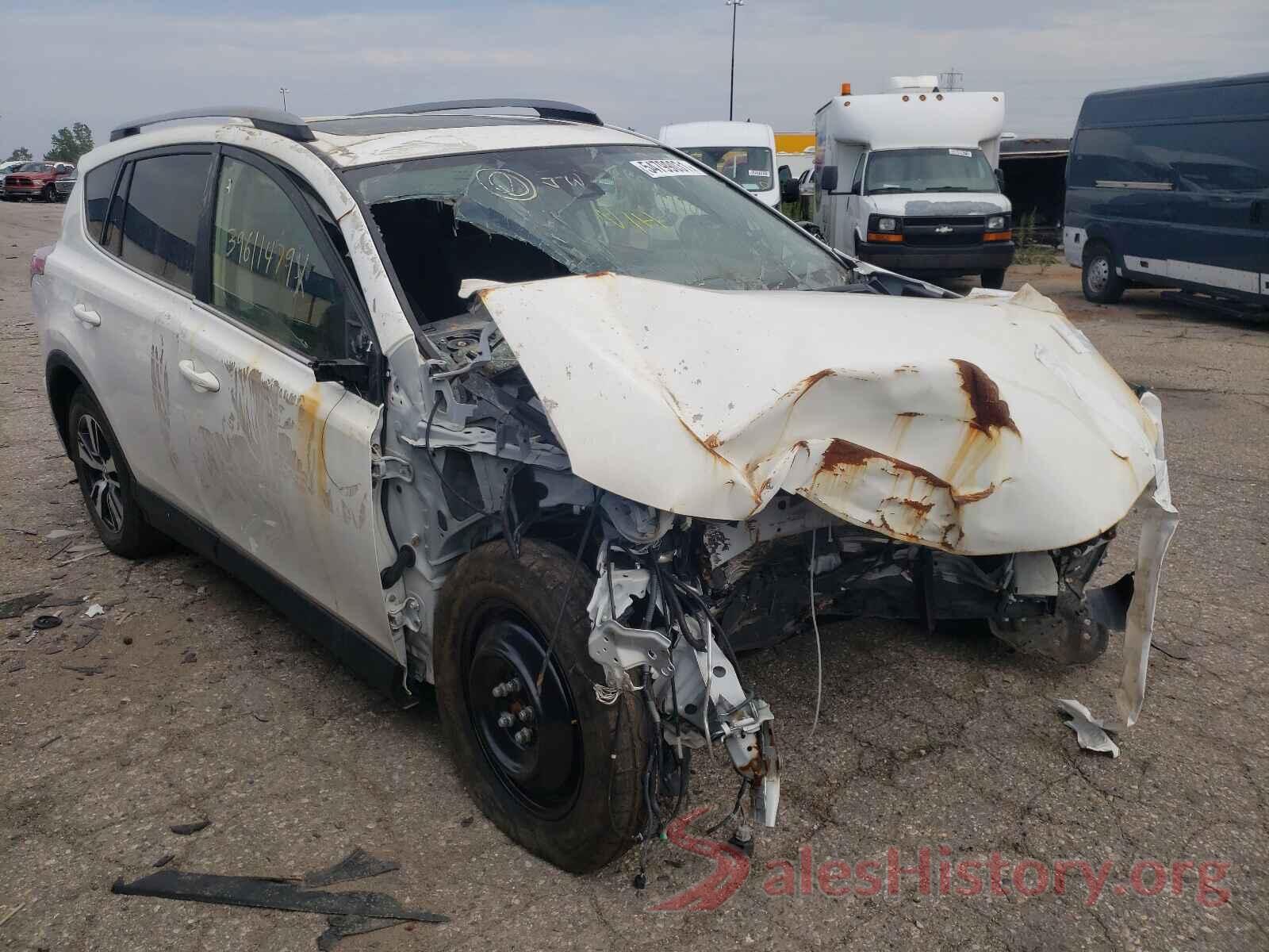 JTMRFREV7HJ708315 2017 TOYOTA RAV4