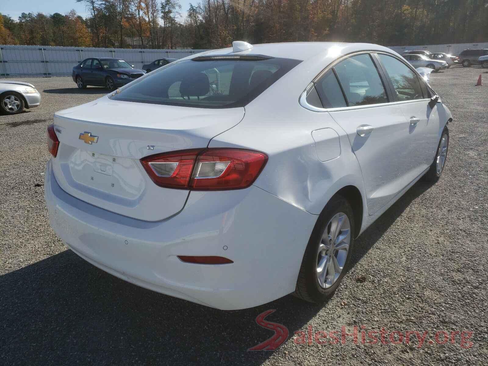 1G1BE5SM4K7104128 2019 CHEVROLET CRUZE