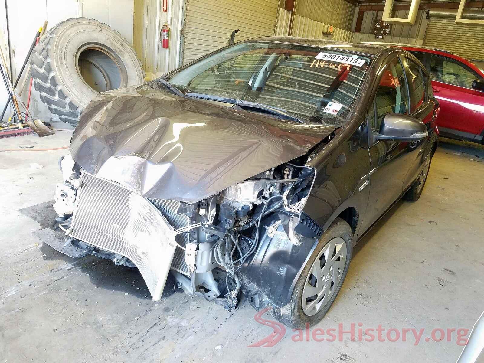 JTDKDTB39F1114619 2015 TOYOTA PRIUS