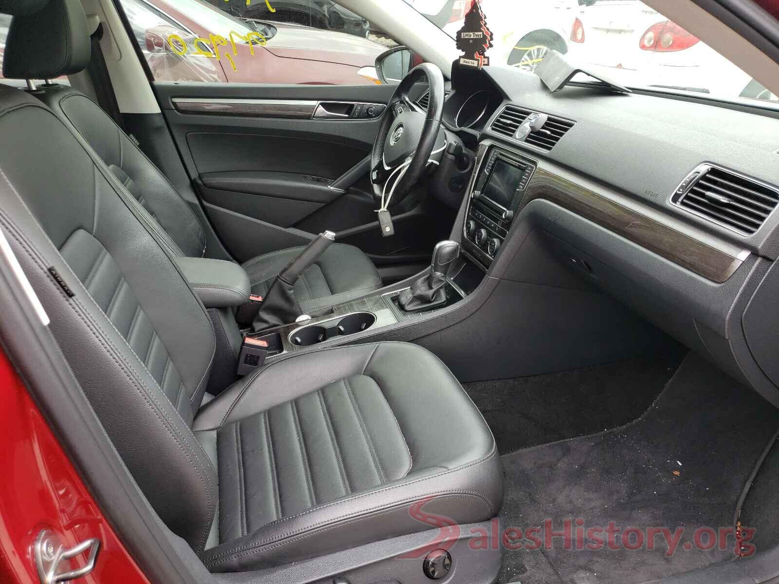 1VWCM7A36GC039555 2016 VOLKSWAGEN PASSAT