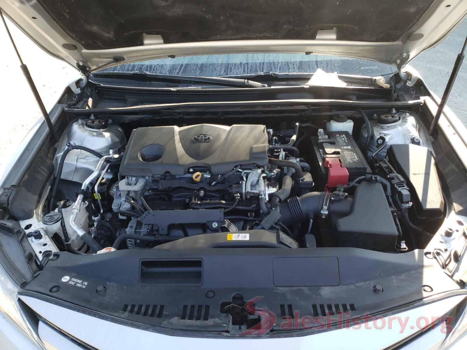 4T1B11HK2JU508574 2018 TOYOTA CAMRY