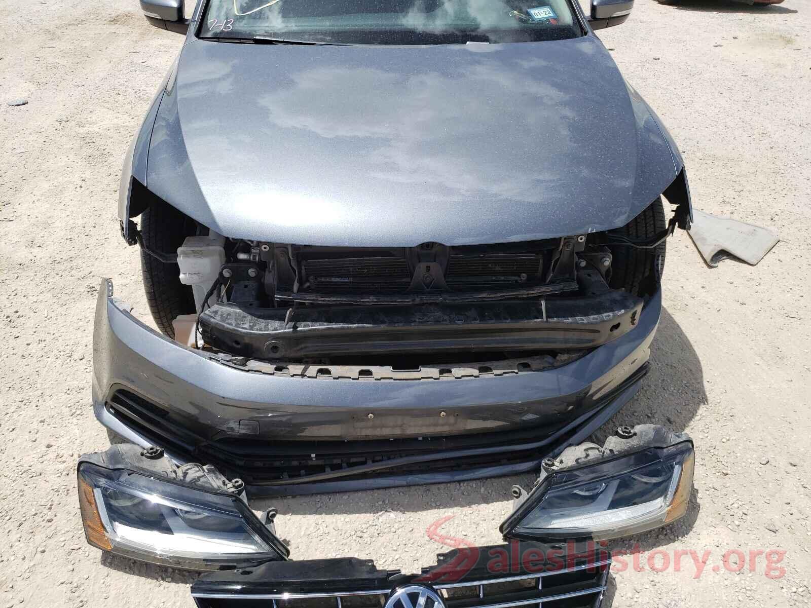 3VWDB7AJ1JM208993 2018 VOLKSWAGEN JETTA