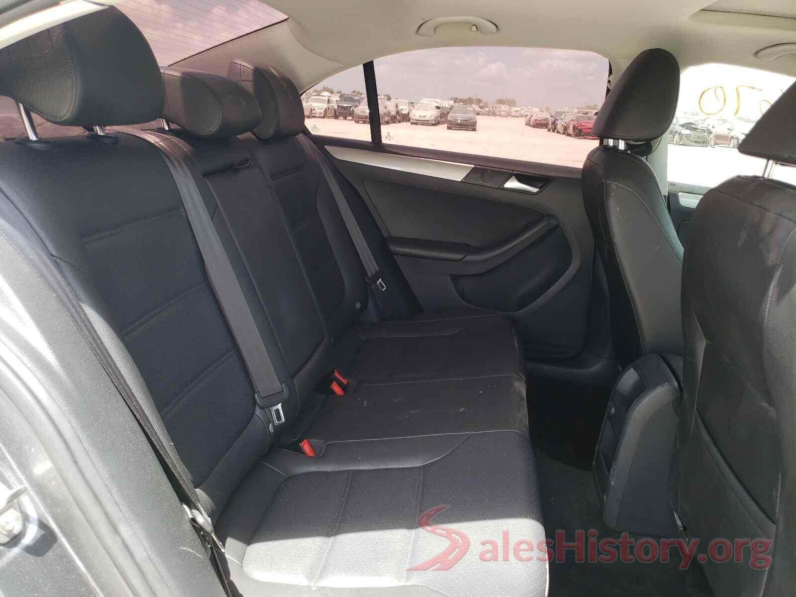 3VWDB7AJ1JM208993 2018 VOLKSWAGEN JETTA