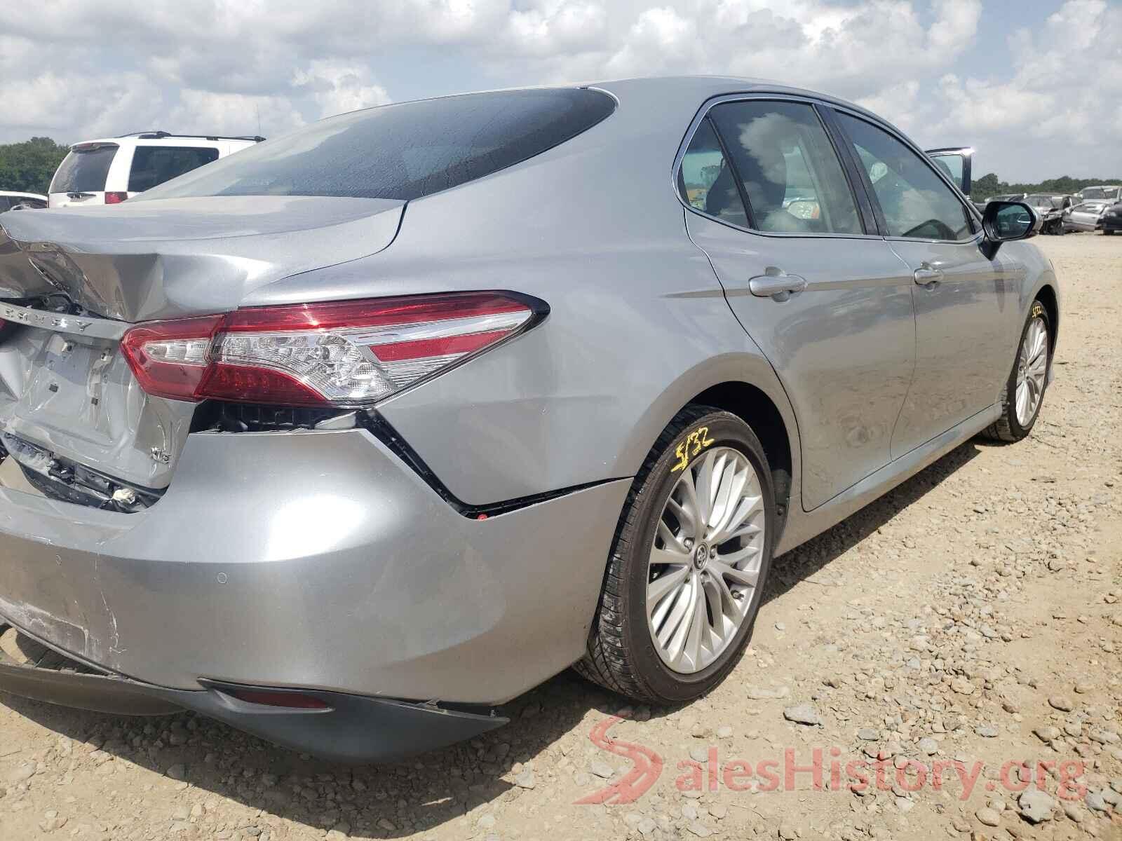 4T1B11HK2JU060286 2018 TOYOTA CAMRY