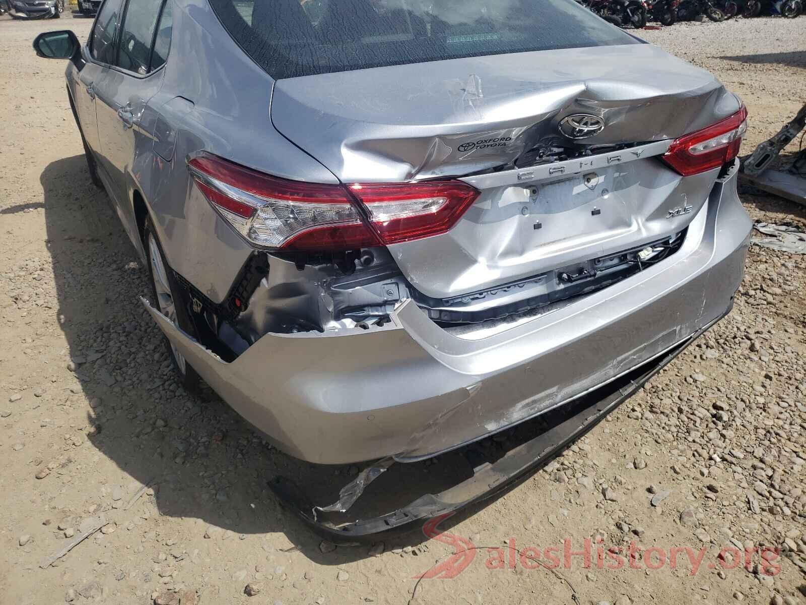 4T1B11HK2JU060286 2018 TOYOTA CAMRY