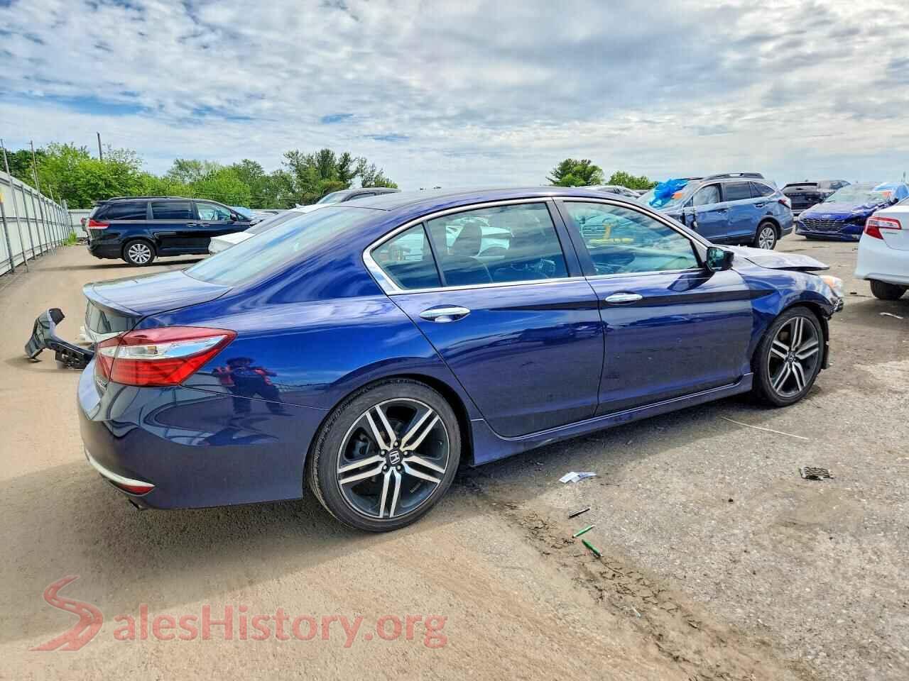 2017 HONDA ACCORD VIN 1HGCR2F19HA103097, right side view
