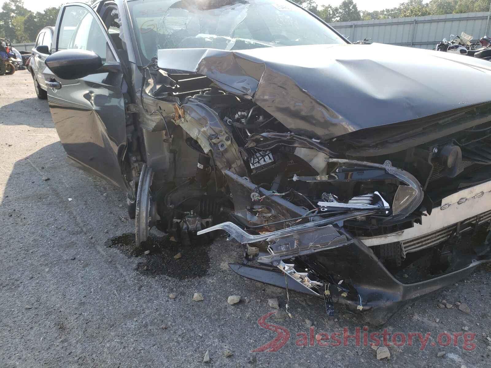 1HGCV1F16KA028596 2019 HONDA ACCORD