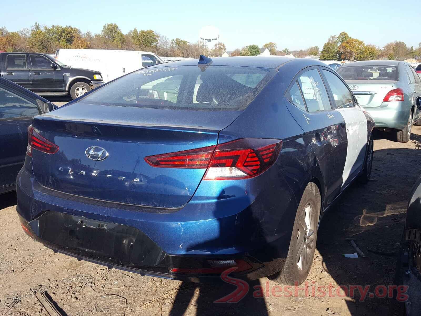 5NPD84LF2KH472658 2019 HYUNDAI ELANTRA