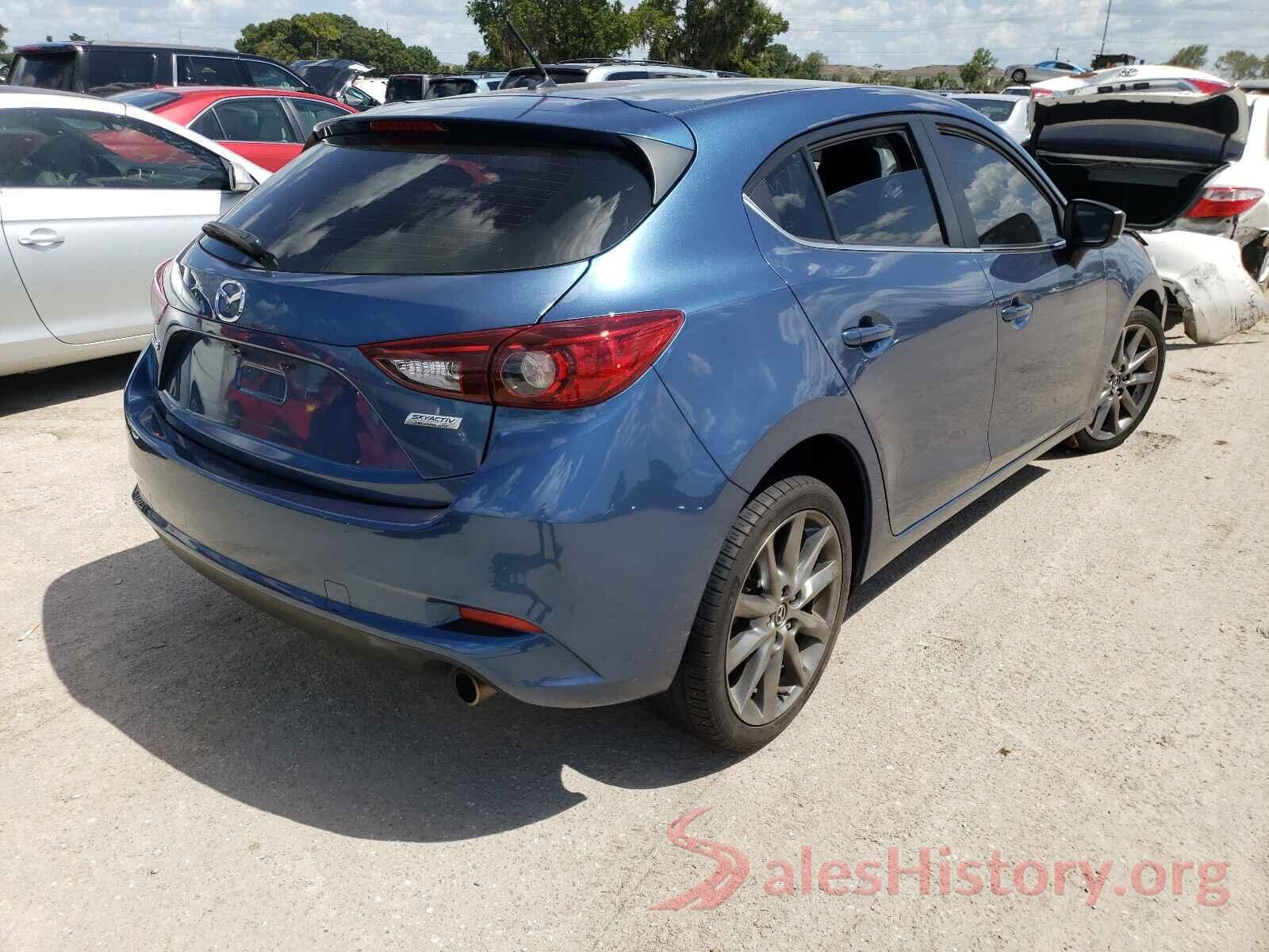 3MZBN1L30JM261971 2018 MAZDA 3