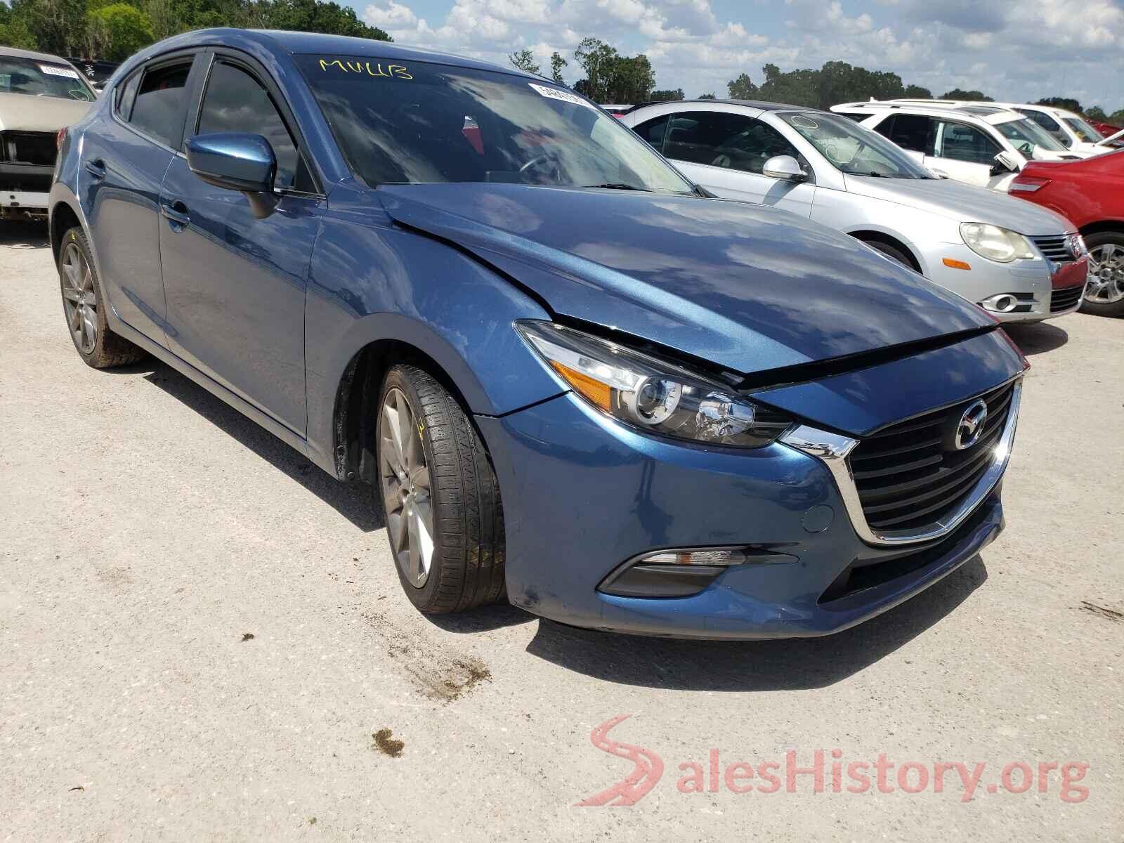 3MZBN1L30JM261971 2018 MAZDA 3