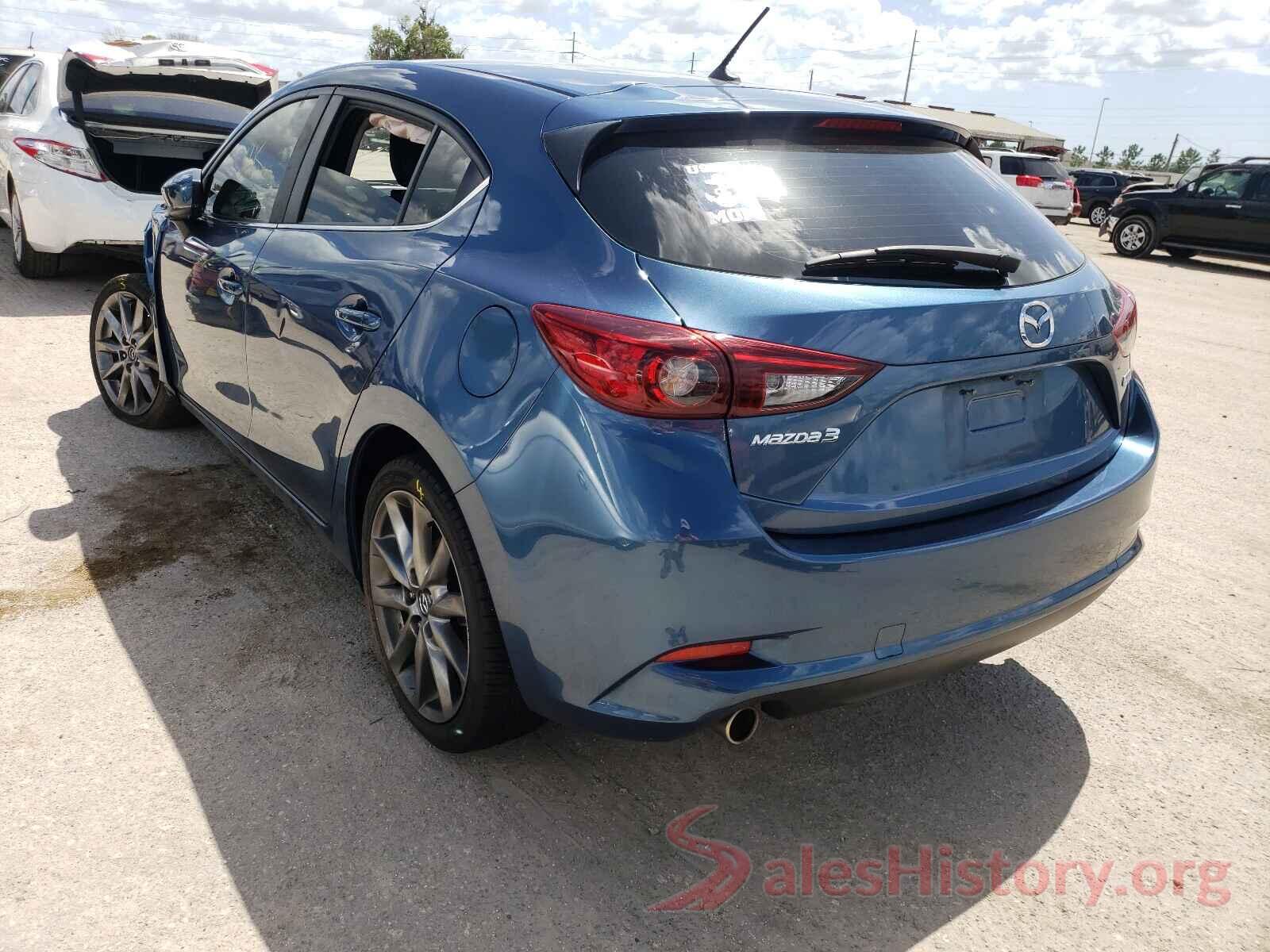 3MZBN1L30JM261971 2018 MAZDA 3