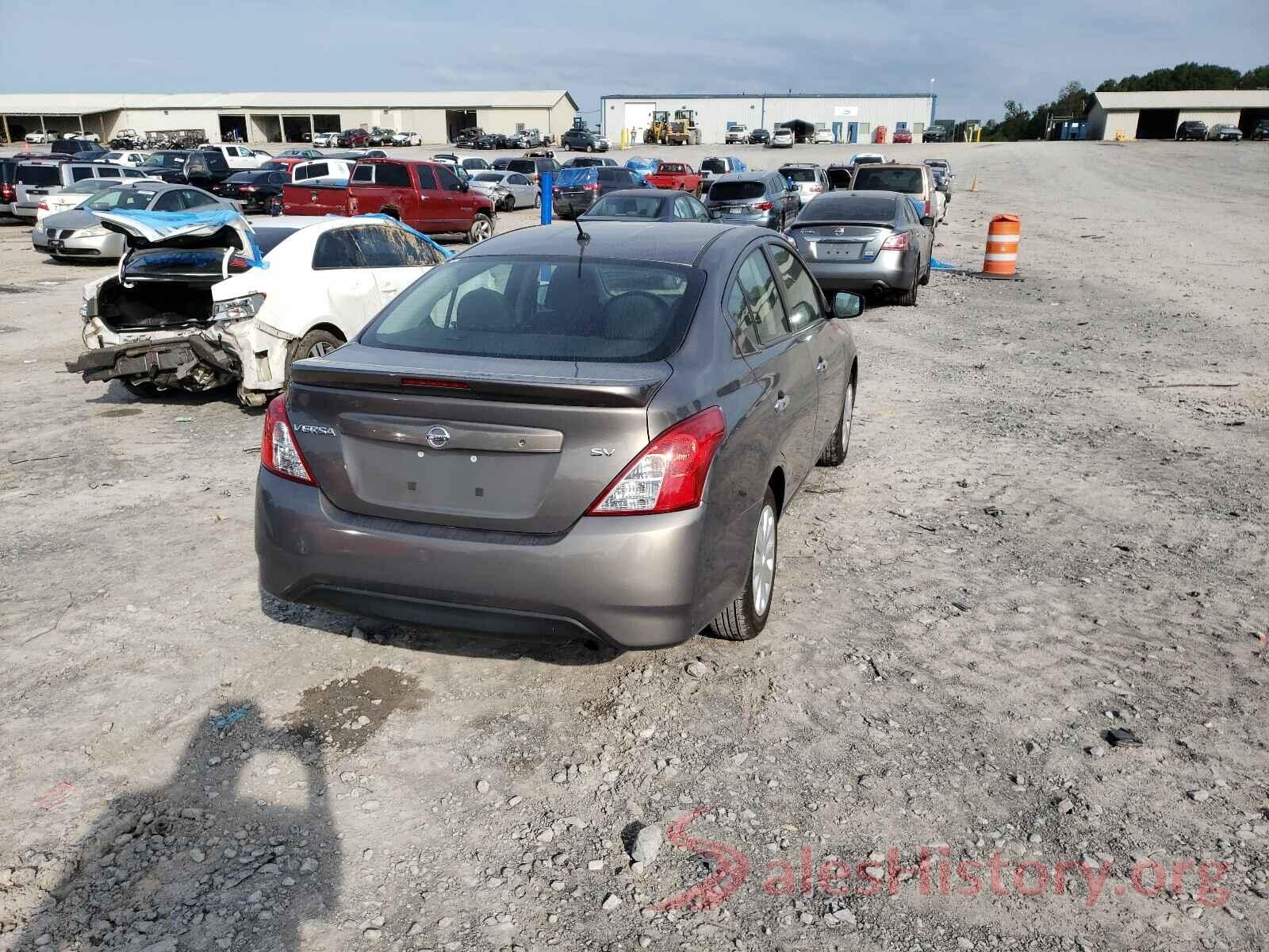 3N1CN7AP3HK451286 2017 NISSAN VERSA