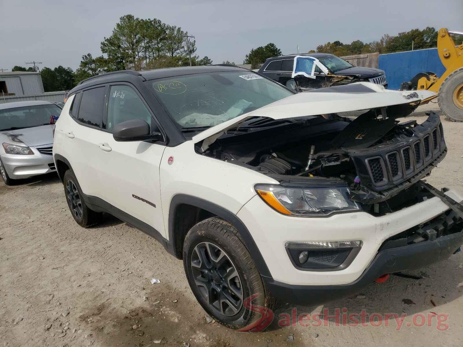 3C4NJDDB9KT671002 2019 JEEP COMPASS