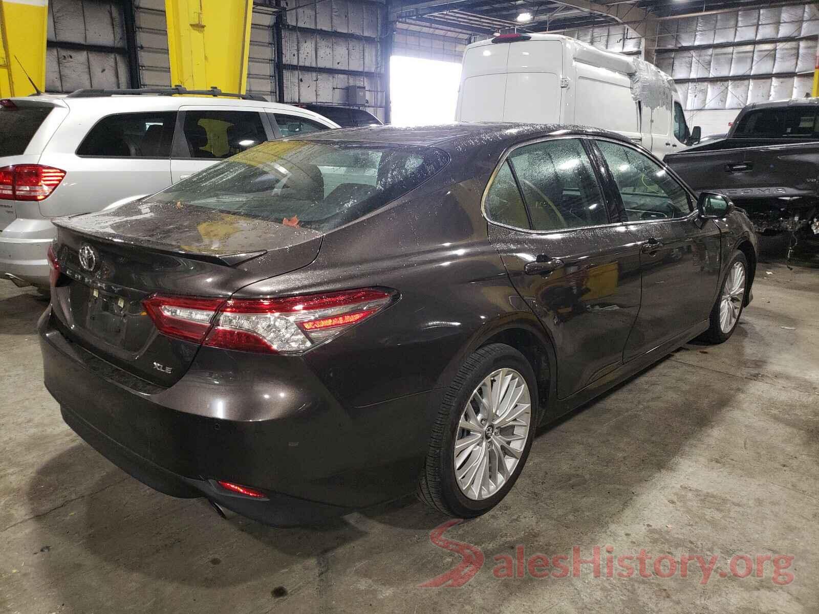 4T1B11HK0JU024774 2018 TOYOTA CAMRY