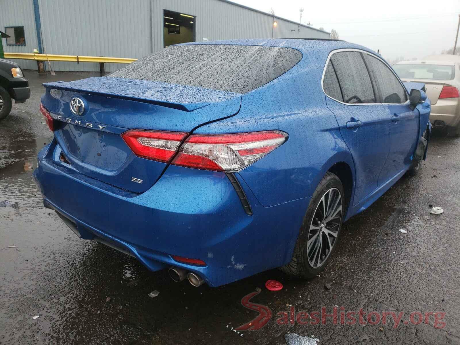 4T1B11HK7JU030412 2018 TOYOTA CAMRY