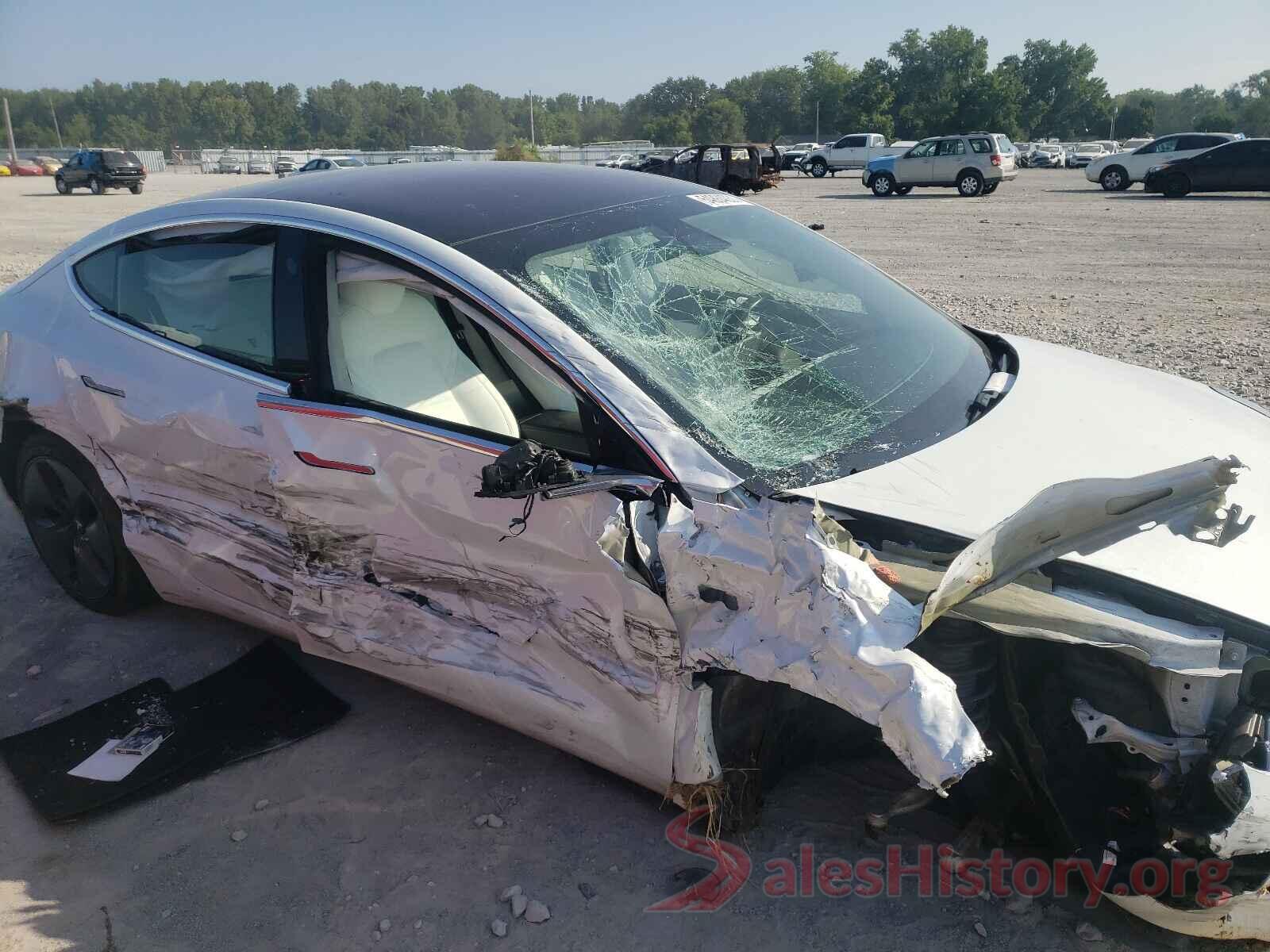 5YJ3E1EB1JF134744 2018 TESLA MODEL 3