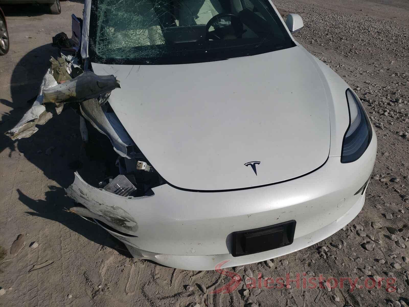 5YJ3E1EB1JF134744 2018 TESLA MODEL 3