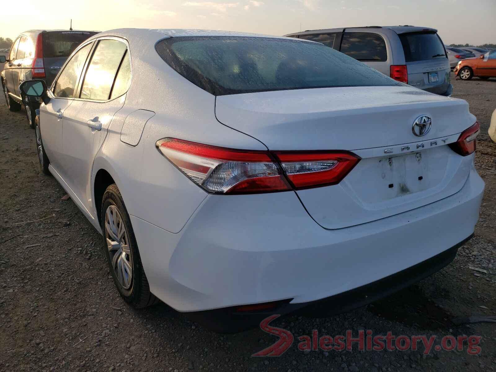 4T1B11HK7JU556085 2018 TOYOTA CAMRY