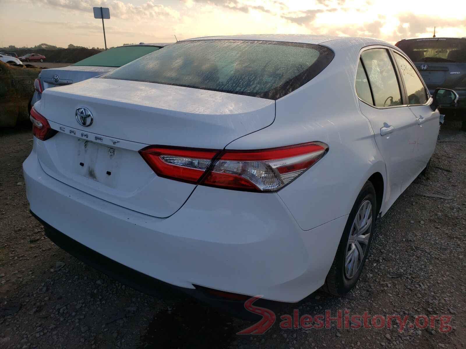 4T1B11HK7JU556085 2018 TOYOTA CAMRY