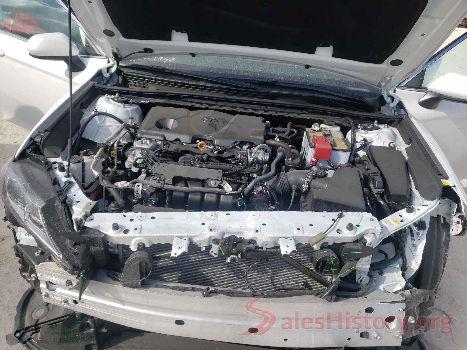 4T1C11AK9MU581685 2021 TOYOTA CAMRY